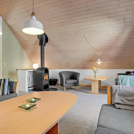 4 Bedroom Lovely In * Гростен