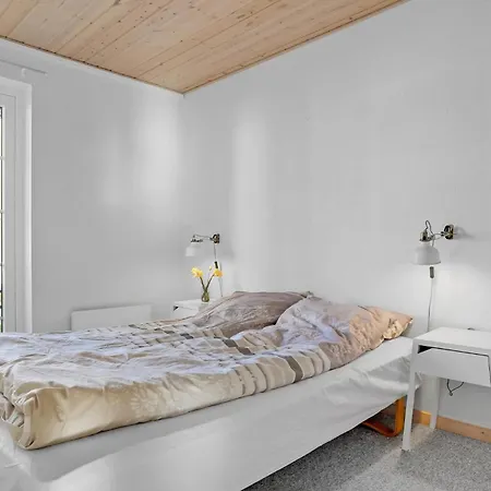 4 Bedroom Lovely In Feriehus *