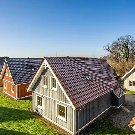 Feriehus 4 Bedroom Lovely In